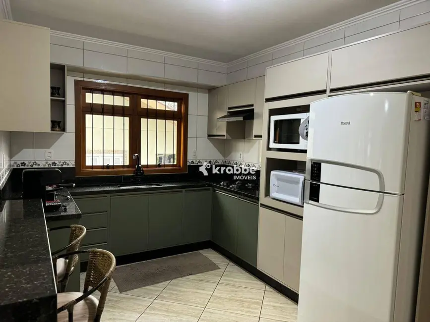 Foto 4 de Casa com 3 quartos à venda, 396m2 em Estrela - RS