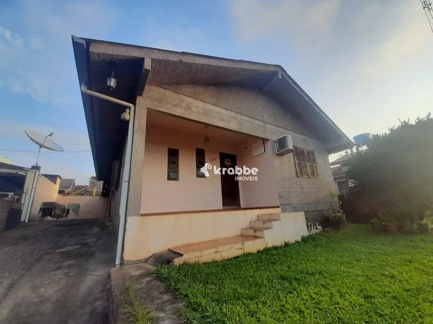 Foto 1 de Casa com 3 quartos à venda, 300m2 em Estrela - RS