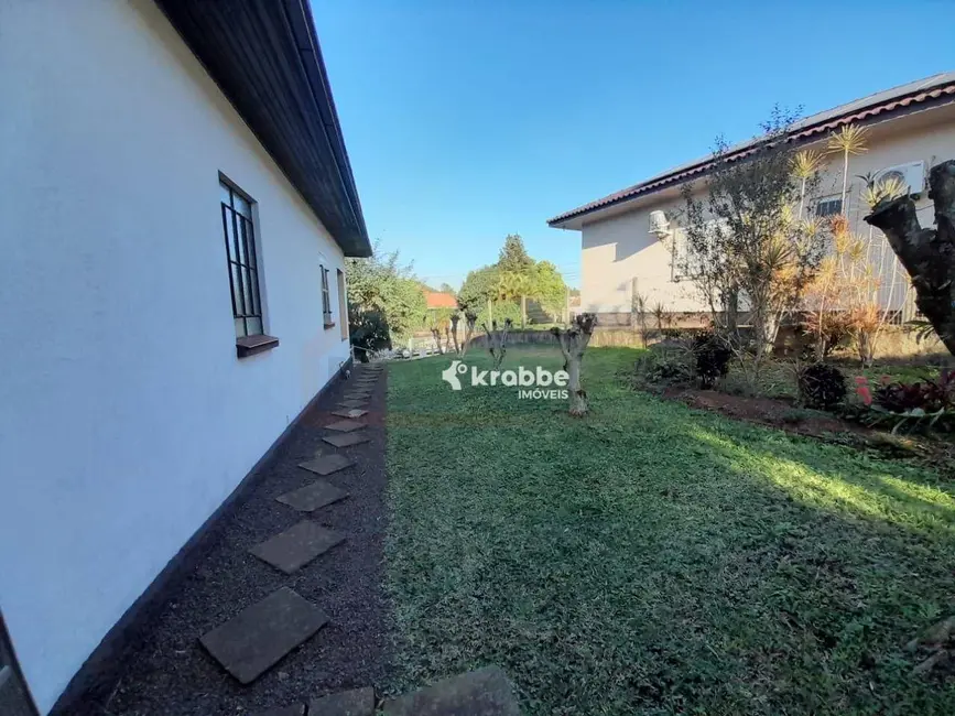 Foto 4 de Casa com 3 quartos à venda, 842m2 em Centro, Estrela - RS