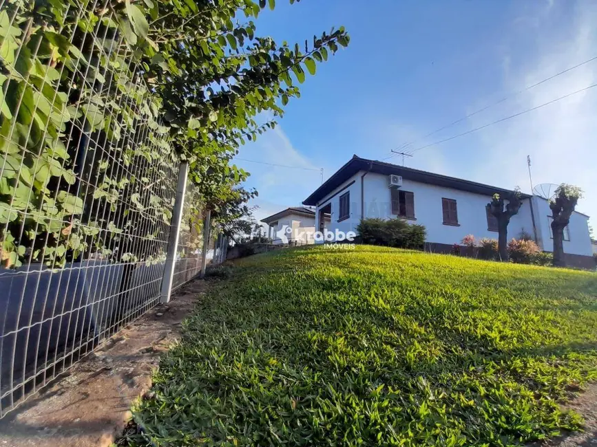 Foto 1 de Casa com 3 quartos à venda, 842m2 em Centro, Estrela - RS
