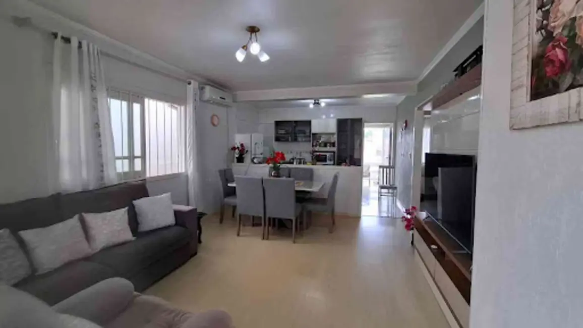 Foto 2 de Casa com 3 quartos à venda, 127m2 em Estrela - RS