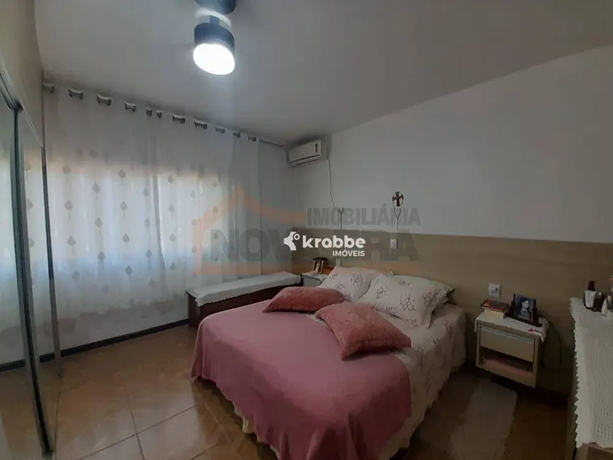 Casa com 3 quartos à venda, 374m2 em Estrela - RS - imagem 9 Foto 9 de Casa com 3 quartos à venda, 374m2 em Estrela - RS