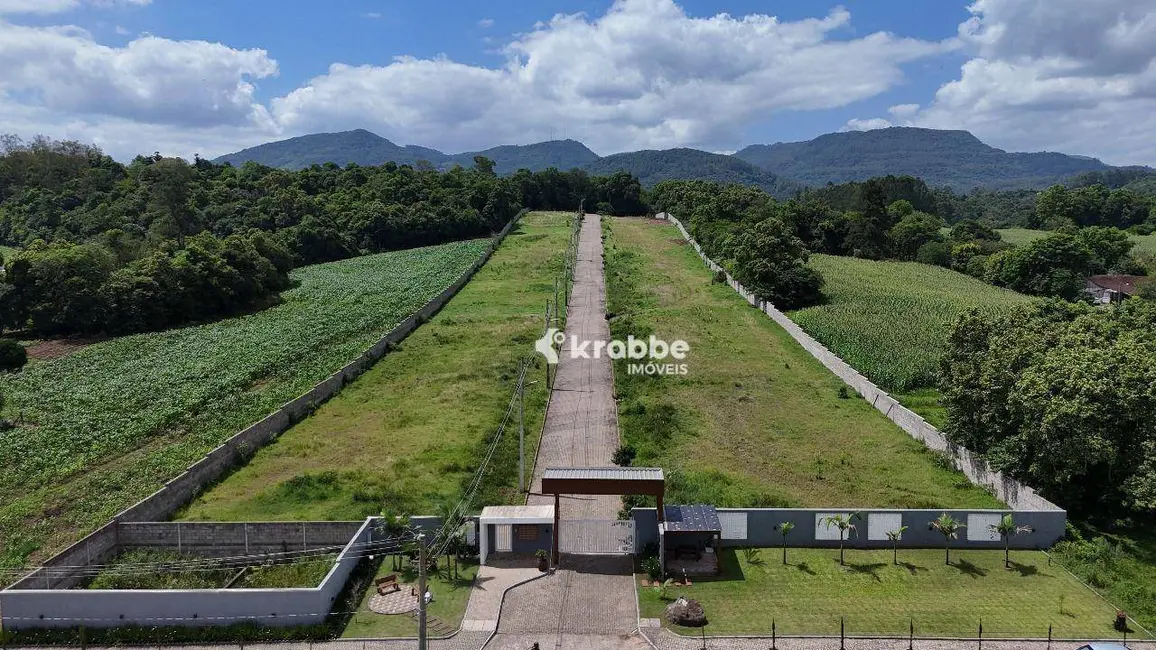 Foto 1 de Terreno / Lote à venda, 252m2 em Teutonia - RS