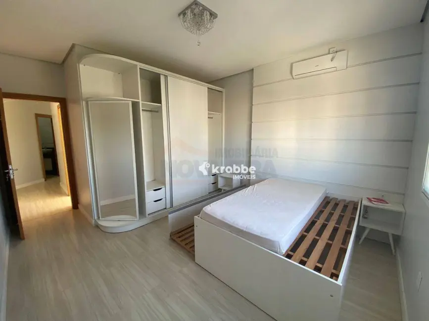 Foto 8 de Cobertura com 3 quartos à venda, 187m2 em Centro, Estrela - RS