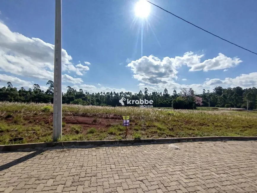 Foto 1 de Terreno / Lote à venda, 201m2 em Estrela - RS