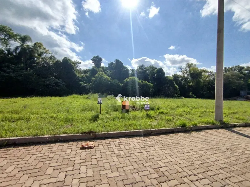 Foto 1 de Terreno / Lote à venda, 275m2 em Estrela - RS