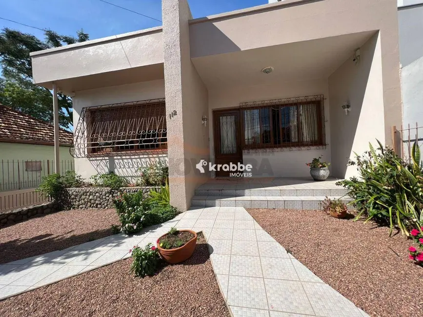 Foto 1 de Casa com 3 quartos à venda, 363m2 em Centro, Estrela - RS