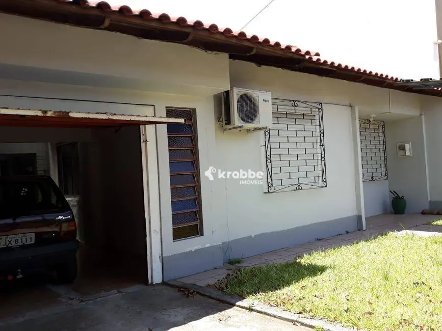 Foto 2 de Casa com 2 quartos à venda, 300m2 em Teutonia - RS