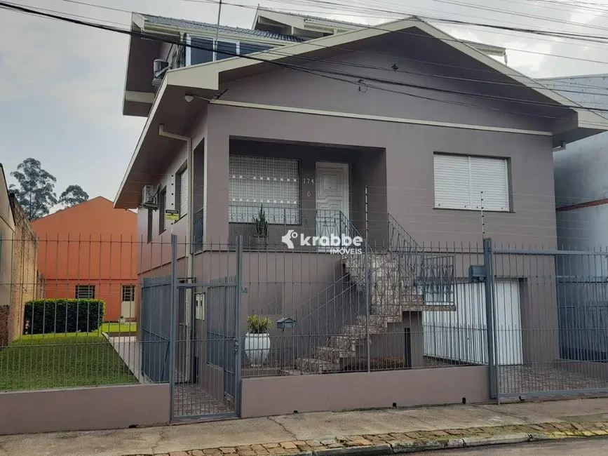 Foto 1 de Casa com 3 quartos à venda, 450m2 em Estrela - RS
