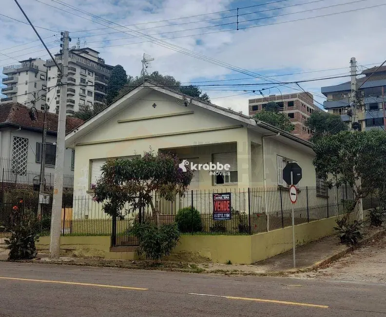 Foto 2 de Casa com 3 quartos à venda, 300m2 em Centro, Estrela - RS