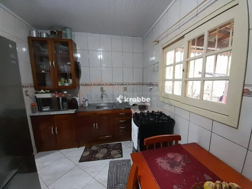 Foto 3 de Casa com 2 quartos à venda, 329m2 em Estrela - RS