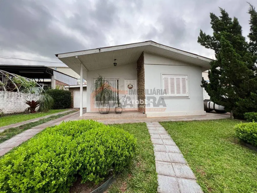 Foto 1 de Casa com 2 quartos à venda, 496m2 em Estrela - RS