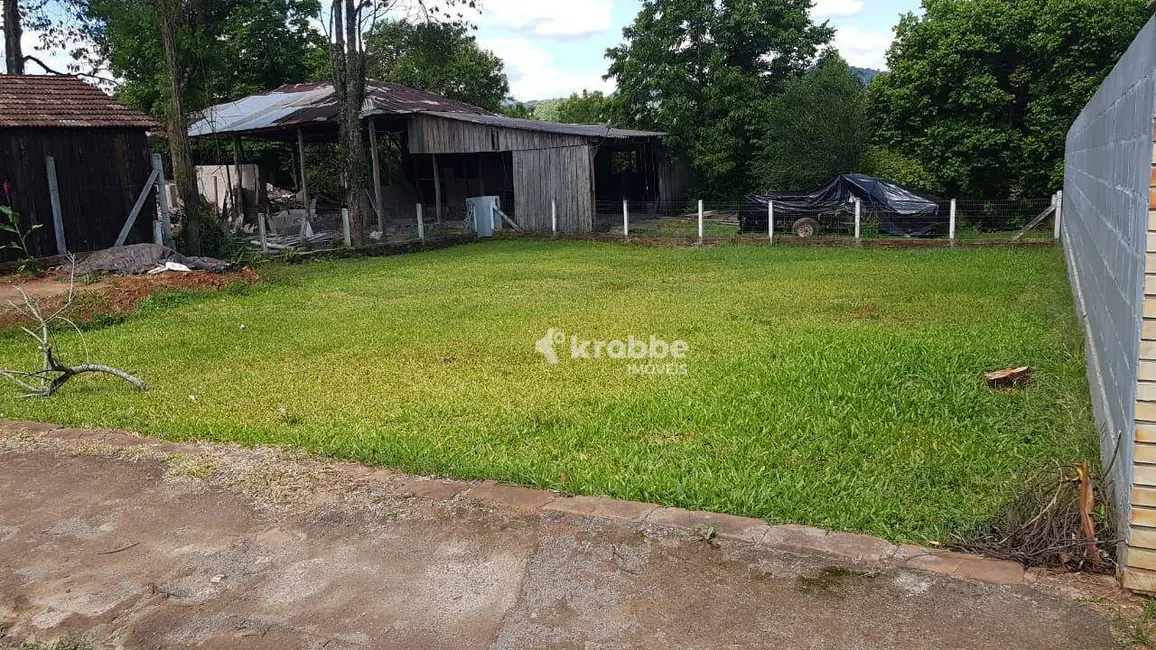 Foto 2 de Terreno / Lote à venda, 352m2 em Teutonia - RS