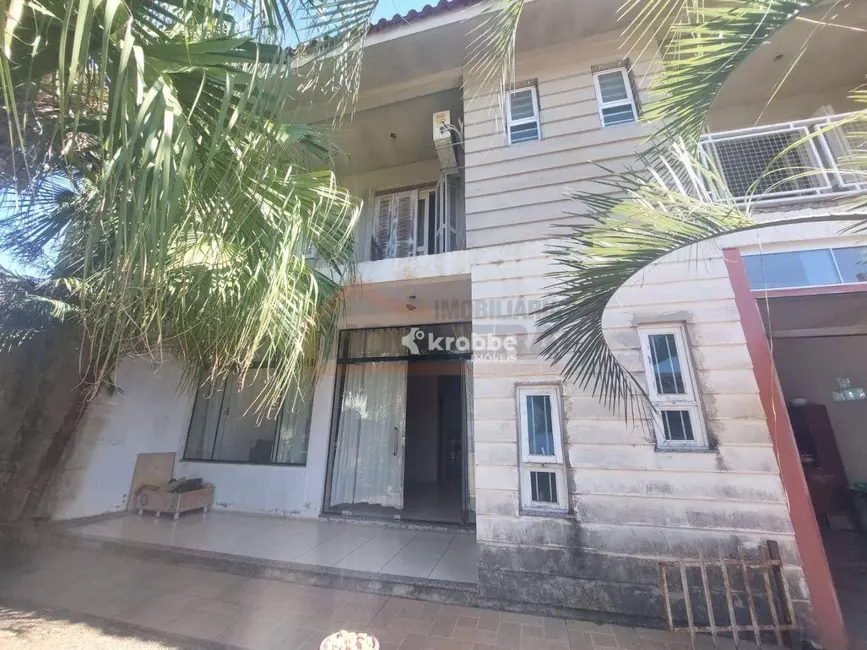 Casa com 3 quartos à venda, 297m2 em Estrela - RS - imagem 3 Foto 3 de Casa com 3 quartos à venda, 297m2 em Estrela - RS