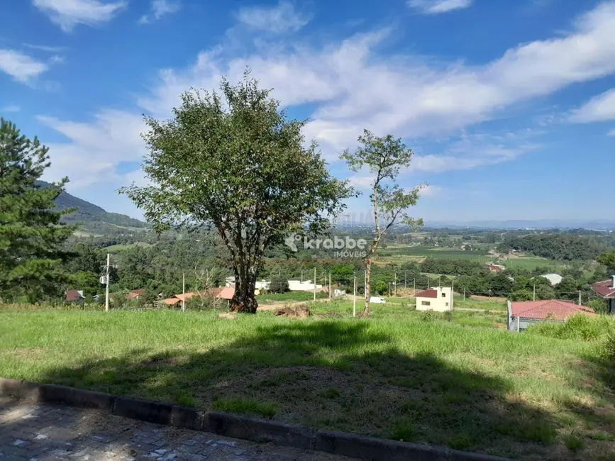Foto 2 de Terreno / Lote à venda, 270m2 em Colinas - RS