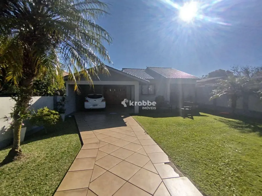 Foto 1 de Casa com 5 quartos à venda, 540m2 em Estrela - RS