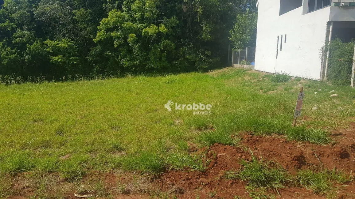 Foto 1 de Terreno / Lote à venda, 320m2 em Estrela - RS