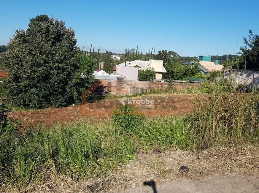 Foto 1 de Terreno / Lote à venda, 396m2 em Estrela - RS