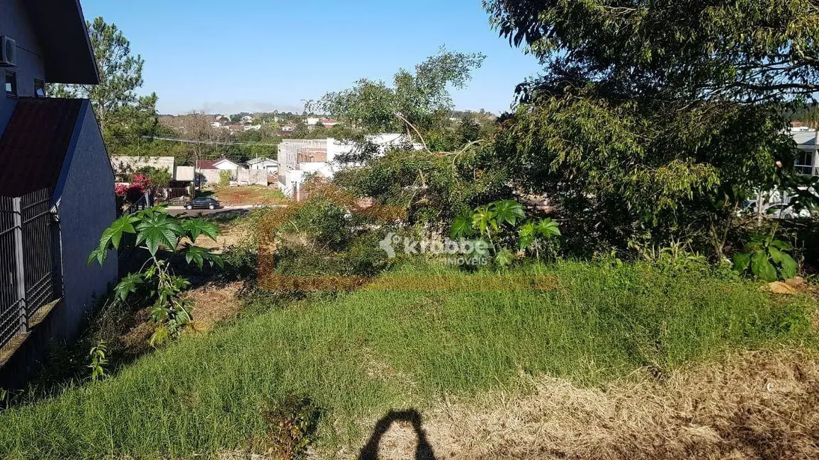 Foto 1 de Terreno / Lote à venda, 396m2 em Estrela - RS
