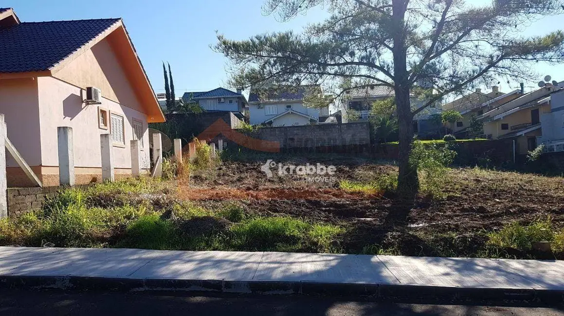 Foto 1 de Terreno / Lote à venda, 396m2 em Estrela - RS