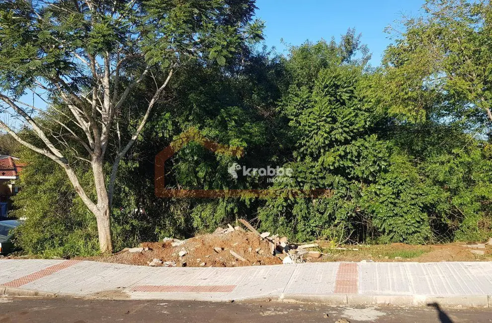 Foto 1 de Terreno / Lote à venda, 483m2 em Estrela - RS