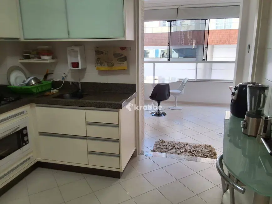 Apartamento com 2 quartos à venda, 100m2 em Centro, Balneario Camboriu - SC - imagem 8 Foto 8 de Apartamento com 2 quartos à venda, 100m2 em Centro, Balneario Camboriu - SC