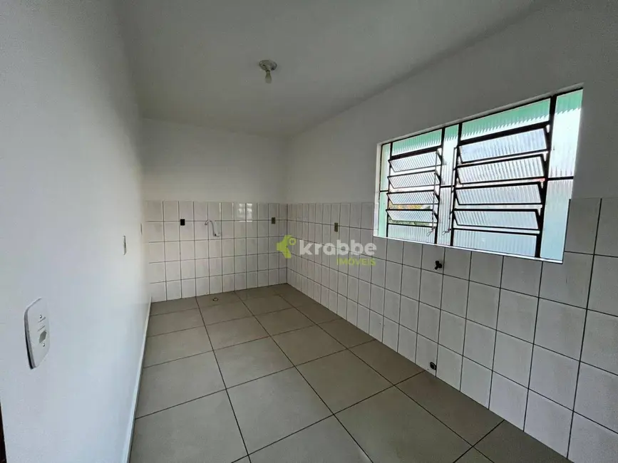 Casa com 2 quartos para alugar, 300m2 em Estrela - RS - imagem 4 Foto 4 de Casa com 2 quartos para alugar, 300m2 em Estrela - RS