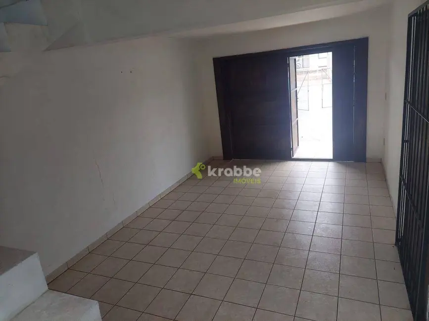 Casa com 2 quartos para alugar, 300m2 em Estrela - RS - imagem 9 Foto 9 de Casa com 2 quartos para alugar, 300m2 em Estrela - RS