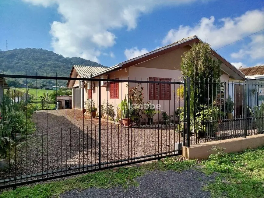 Foto 1 de Casa com 2 quartos à venda, 396m2 em Languiru, Teutonia - RS