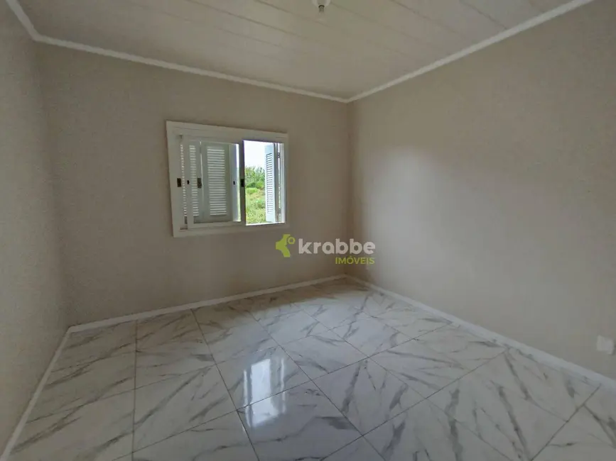 Foto 5 de Casa com 1 quarto para alugar, 300m2 em Teutonia - RS
