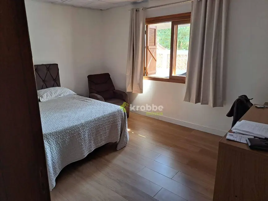 Foto 8 de Casa com 3 quartos à venda, 429m2 em Estrela - RS