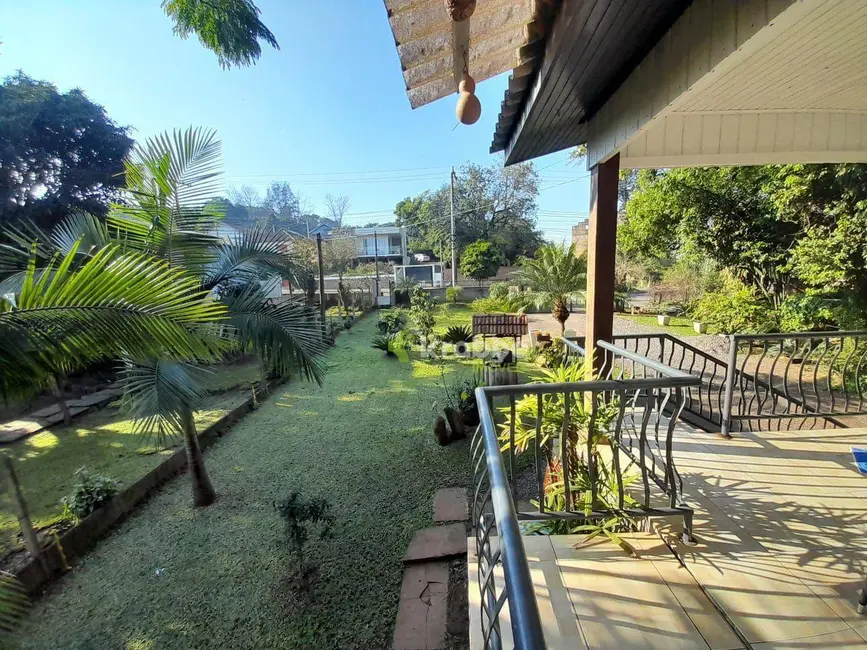 Foto 5 de Casa com 3 quartos à venda, 2448m2 em Centro, Estrela - RS