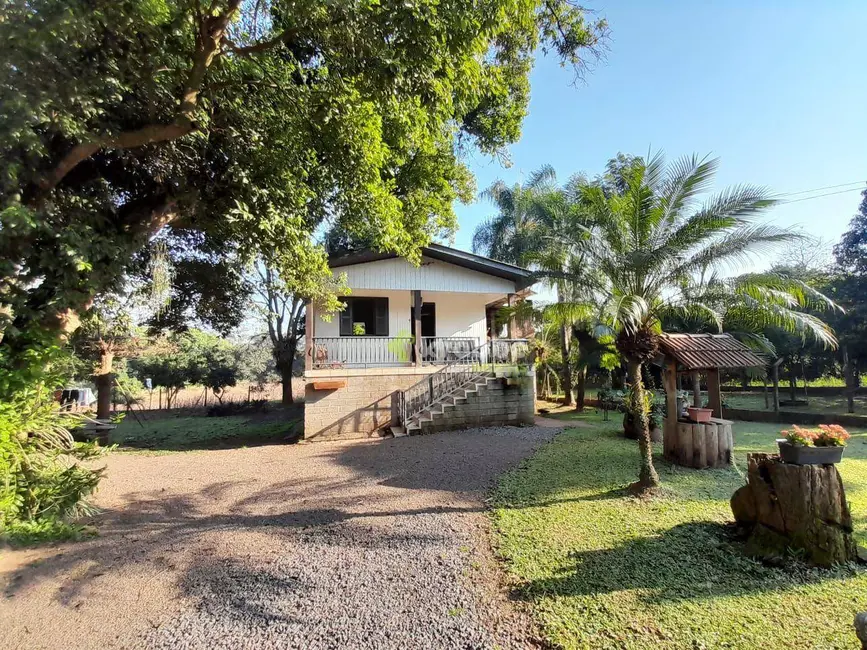 Foto 1 de Casa com 3 quartos à venda, 2448m2 em Centro, Estrela - RS