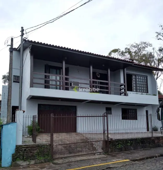 Foto 1 de Casa com 3 quartos à venda, 720m2 em Centro, Estrela - RS