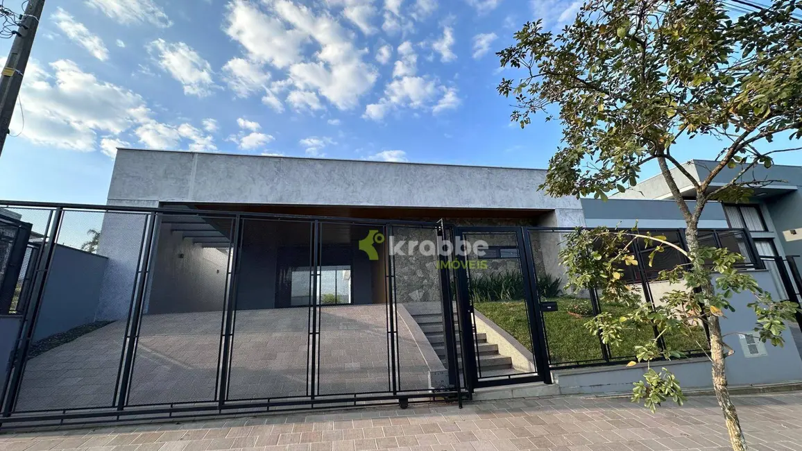 Foto 3 de Casa com 3 quartos à venda, 390m2 em Estrela - RS