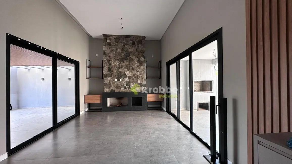 Foto 5 de Casa com 3 quartos à venda, 390m2 em Estrela - RS