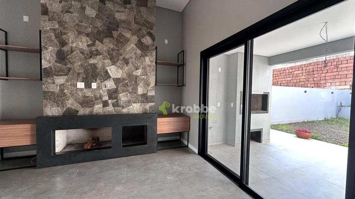 Foto 6 de Casa com 3 quartos à venda, 390m2 em Estrela - RS
