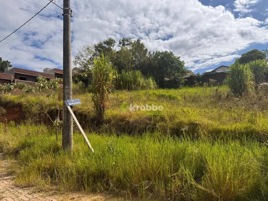 Foto 2 de Terreno / Lote à venda, 317m2 em Estrela - RS
