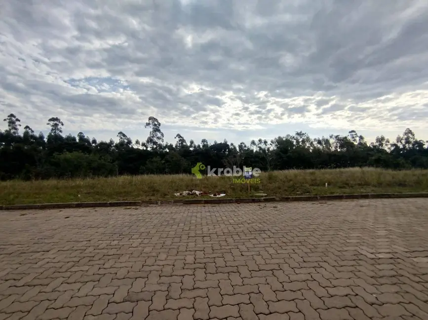 Foto 2 de Terreno / Lote à venda, 201m2 em Estrela - RS