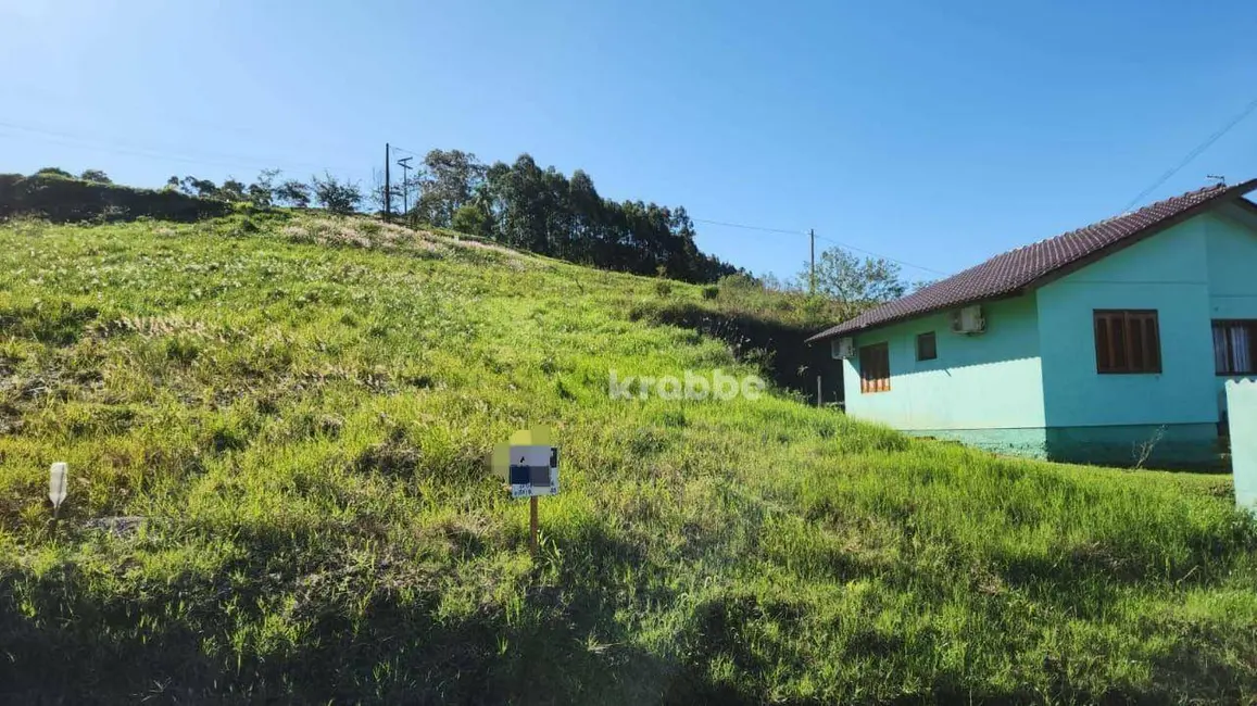 Foto 1 de Terreno / Lote à venda, 360m2 em Westfalia - RS