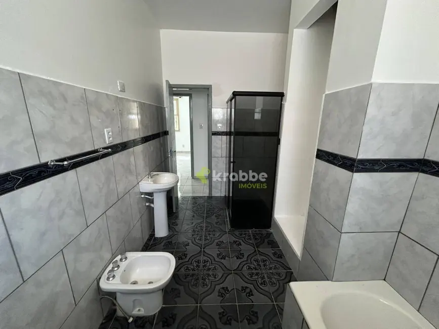 Casa com 2 quartos para alugar, 350m2 em Centro, Estrela - RS - imagem 8 Foto 8 de Casa com 2 quartos para alugar, 350m2 em Centro, Estrela - RS