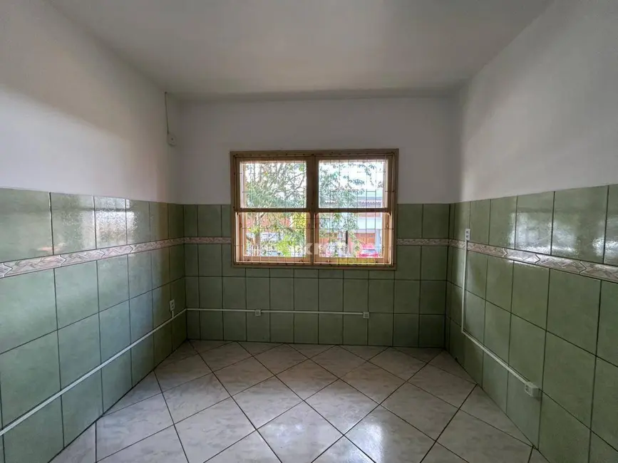 Casa com 2 quartos para alugar, 350m2 em Centro, Estrela - RS - imagem 3 Foto 3 de Casa com 2 quartos para alugar, 350m2 em Centro, Estrela - RS