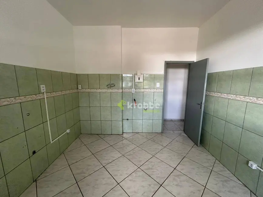 Casa com 2 quartos para alugar, 350m2 em Centro, Estrela - RS - imagem 4 Foto 4 de Casa com 2 quartos para alugar, 350m2 em Centro, Estrela - RS