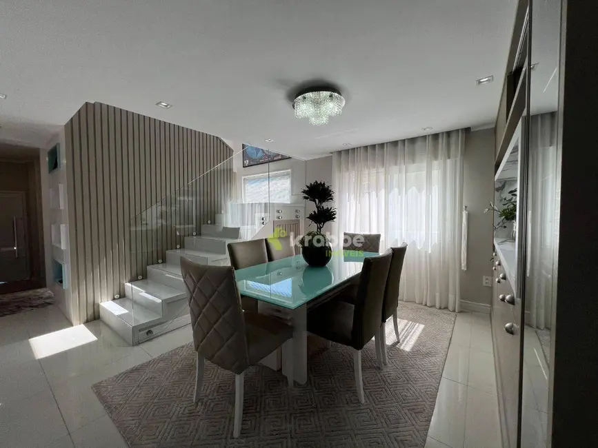 Foto 6 de Casa com 3 quartos à venda, 396m2 em Estrela - RS