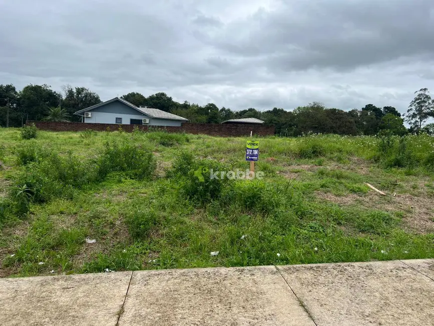 Foto 1 de Terreno / Lote à venda, 318m2 em Estrela - RS