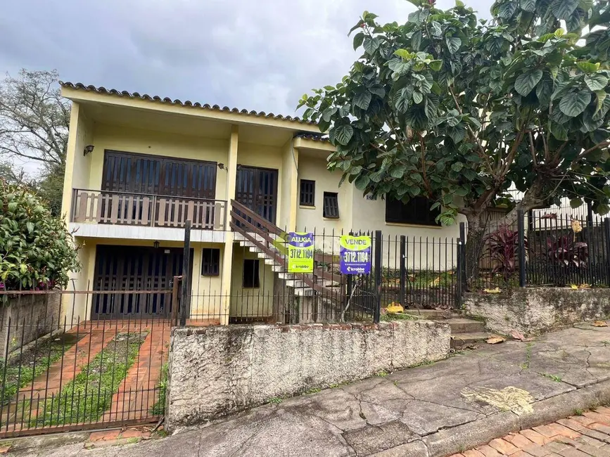 Casa com 5 quartos à venda, 315m2 em Estrela - RS - imagem 2 Foto 2 de Casa com 5 quartos à venda, 315m2 em Estrela - RS