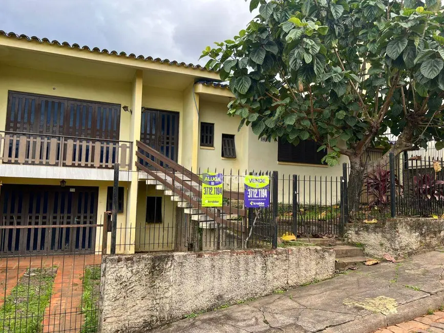 Casa com 5 quartos à venda, 315m2 em Estrela - RS - imagem 1 Foto 1 de Casa com 5 quartos à venda, 315m2 em Estrela - RS