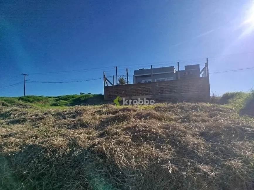 Foto 2 de Terreno / Lote à venda, 211m2 em Estrela - RS