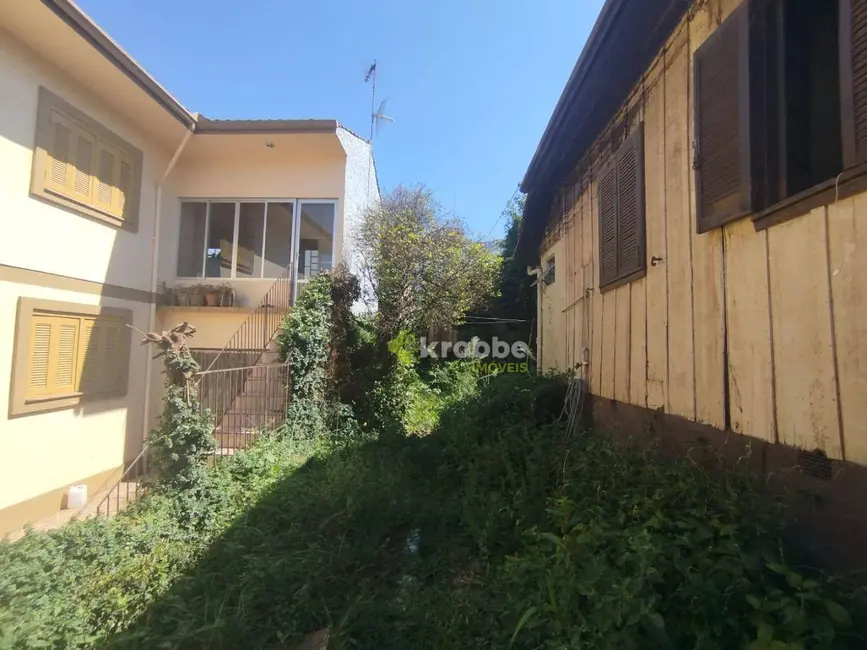 Foto 2 de Casa com 3 quartos à venda, 300m2 em Centro, Estrela - RS