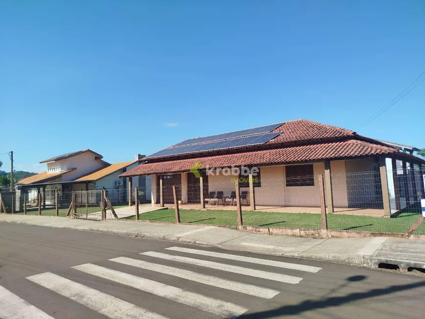 Foto 1 de Casa com 3 quartos à venda, 759m2 em Teutonia - RS